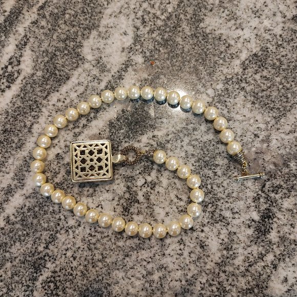 Heidi Daus Swarovski Crystal Necklace with toggle closure - Picture 16 of 16